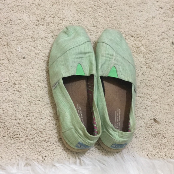 Beach Ready Toms! - Picture 2 of 3